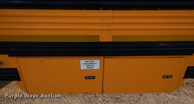 image for item DH8245 2003 Freightliner FS65  school bus