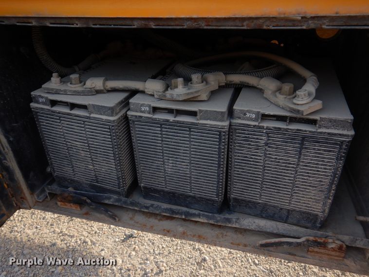 image for item DH8245 2003 Freightliner FS65  school bus