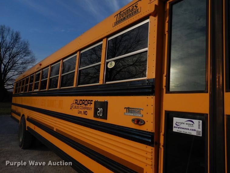 image for item DH8245 2003 Freightliner FS65  school bus