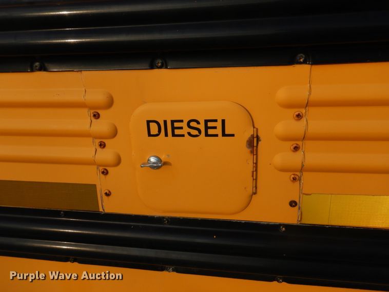 image for item DH8245 2003 Freightliner FS65  school bus