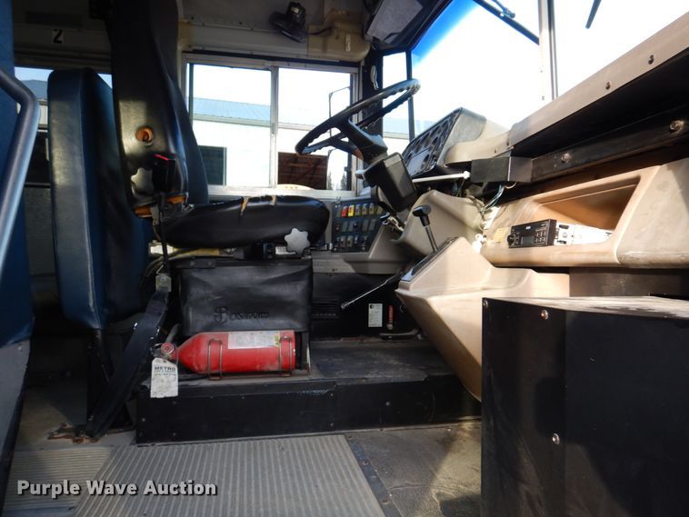 image for item DH8245 2003 Freightliner FS65  school bus