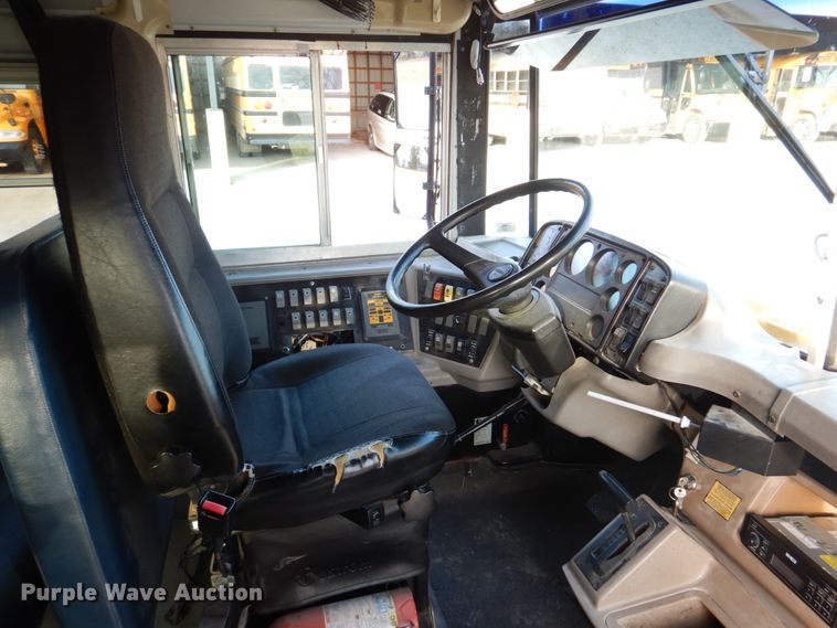 image for item DH8245 2003 Freightliner FS65  school bus