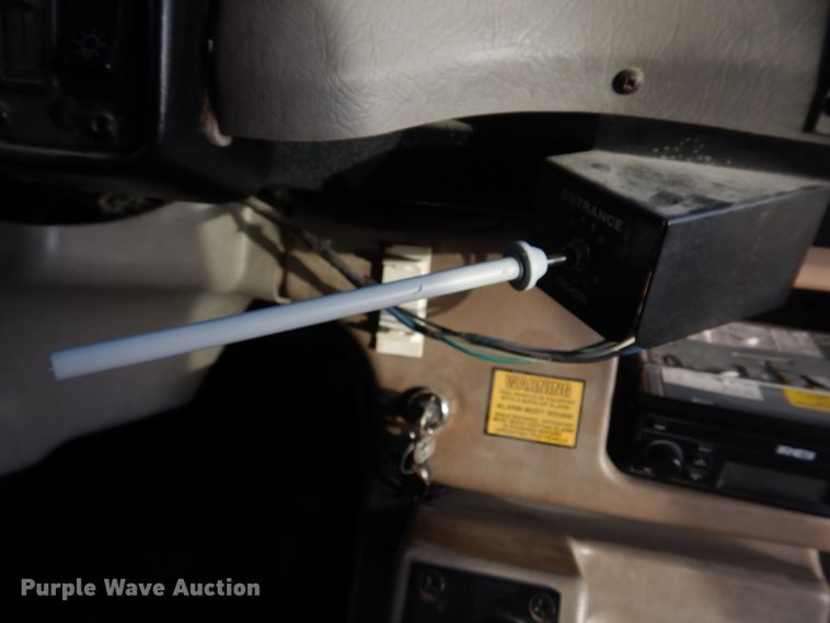 image for item DH8245 2003 Freightliner FS65  school bus