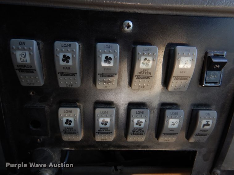 image for item DH8245 2003 Freightliner FS65  school bus