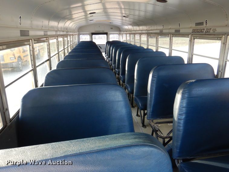 image for item DH8245 2003 Freightliner FS65  school bus