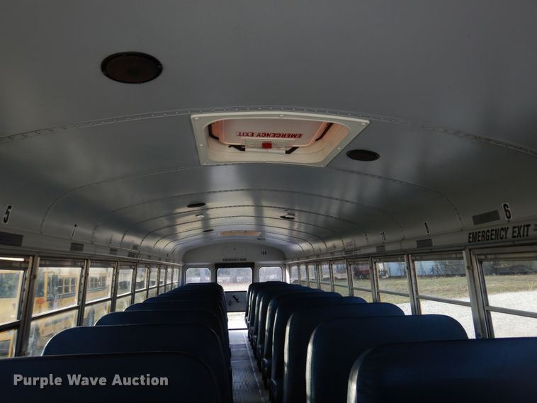 image for item DH8245 2003 Freightliner FS65  school bus