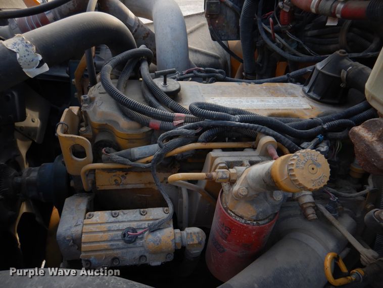 image for item DH8245 2003 Freightliner FS65  school bus