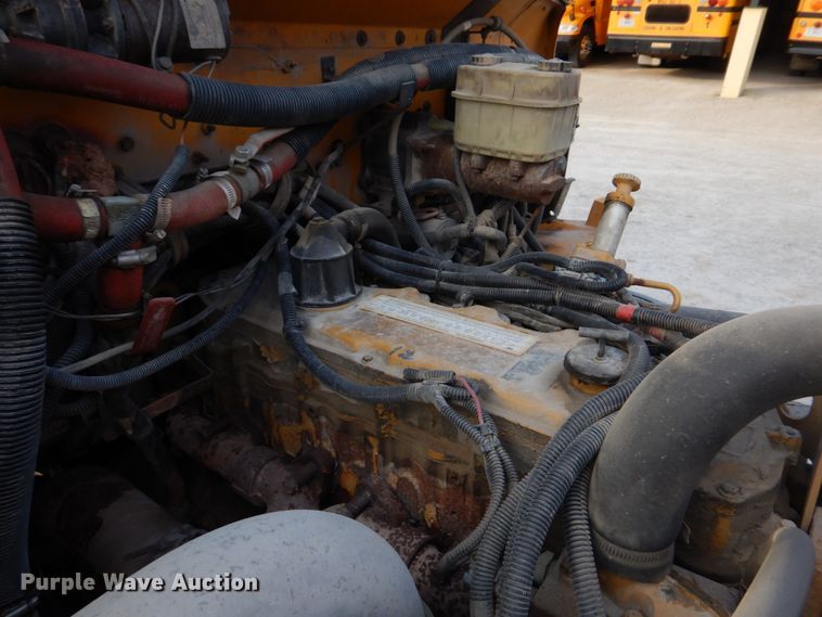 image for item DH8245 2003 Freightliner FS65  school bus