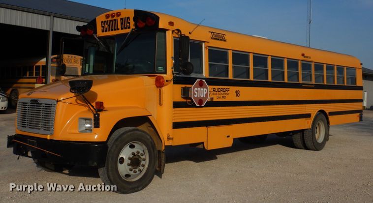image for item DH8246 2001 Freightliner FS65  school bus
