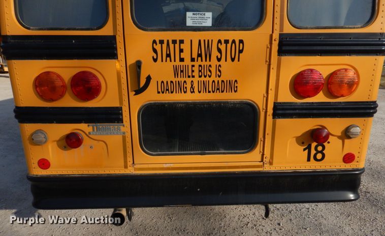 image for item DH8246 2001 Freightliner FS65  school bus