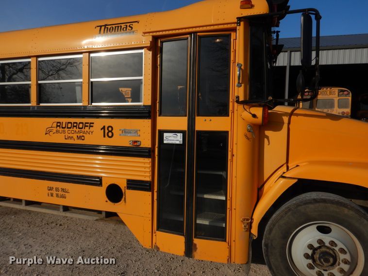 image for item DH8246 2001 Freightliner FS65  school bus