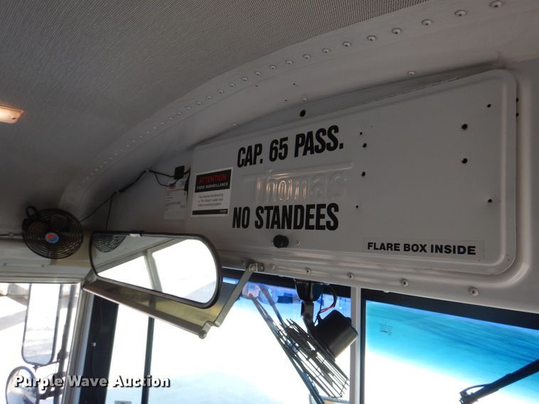 image for item DH8246 2001 Freightliner FS65  school bus