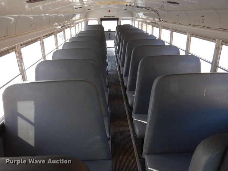 image for item DH8246 2001 Freightliner FS65  school bus