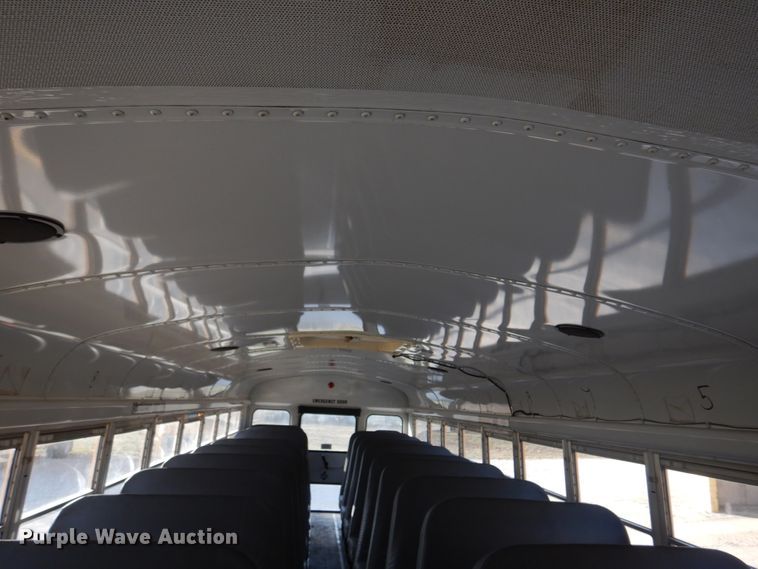 image for item DH8246 2001 Freightliner FS65  school bus