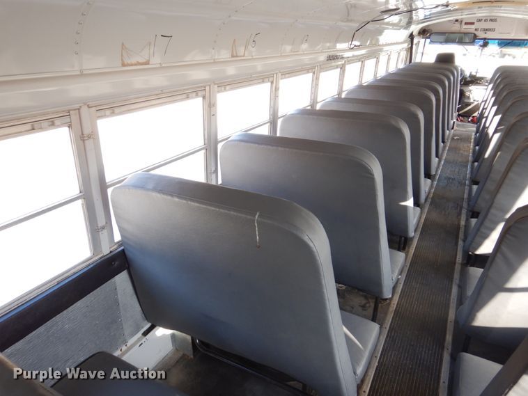 image for item DH8246 2001 Freightliner FS65  school bus