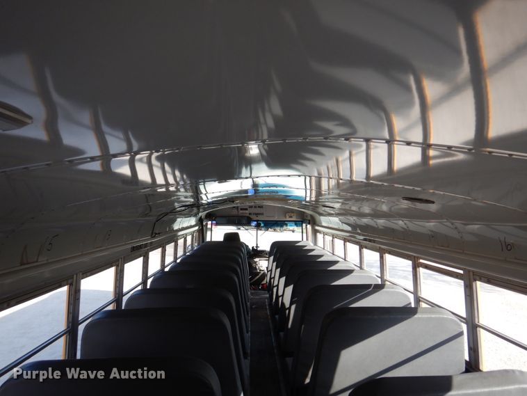 image for item DH8246 2001 Freightliner FS65  school bus