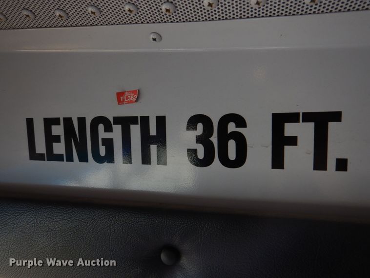 image for item DH8246 2001 Freightliner FS65  school bus