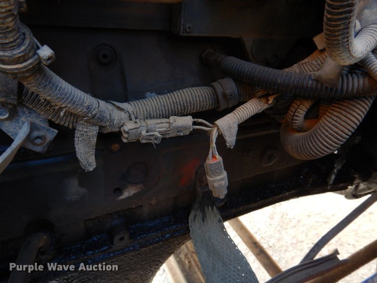 image for item DH8246 2001 Freightliner FS65  school bus