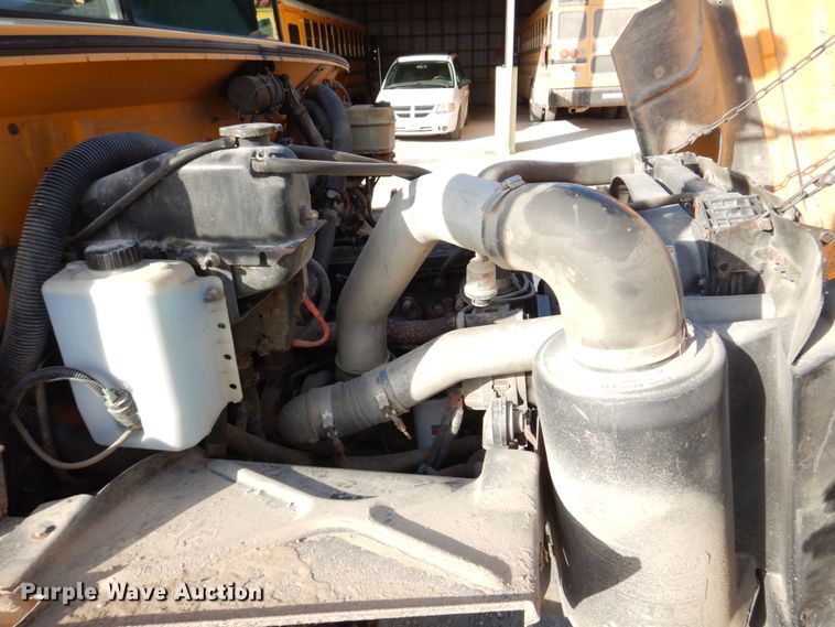 image for item DH8246 2001 Freightliner FS65  school bus