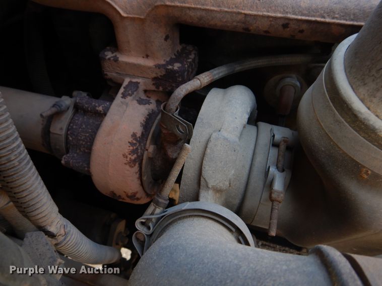 image for item DH8246 2001 Freightliner FS65  school bus