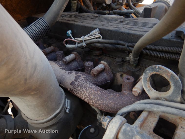 image for item DH8246 2001 Freightliner FS65  school bus