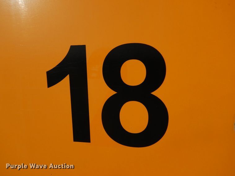 image for item DH8246 2001 Freightliner FS65  school bus