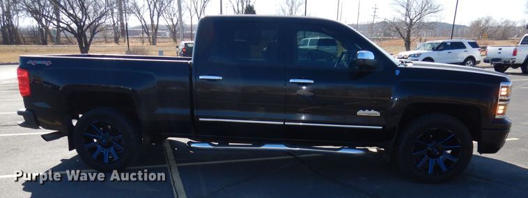 image for item DH8940 2014 Chevrolet Silverado 1500 High Country  Crew Cab pickup truck