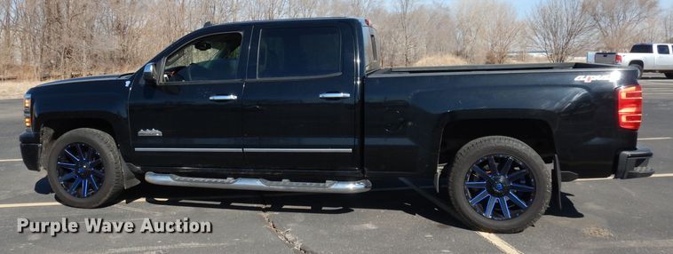 image for item DH8940 2014 Chevrolet Silverado 1500 High Country  Crew Cab pickup truck