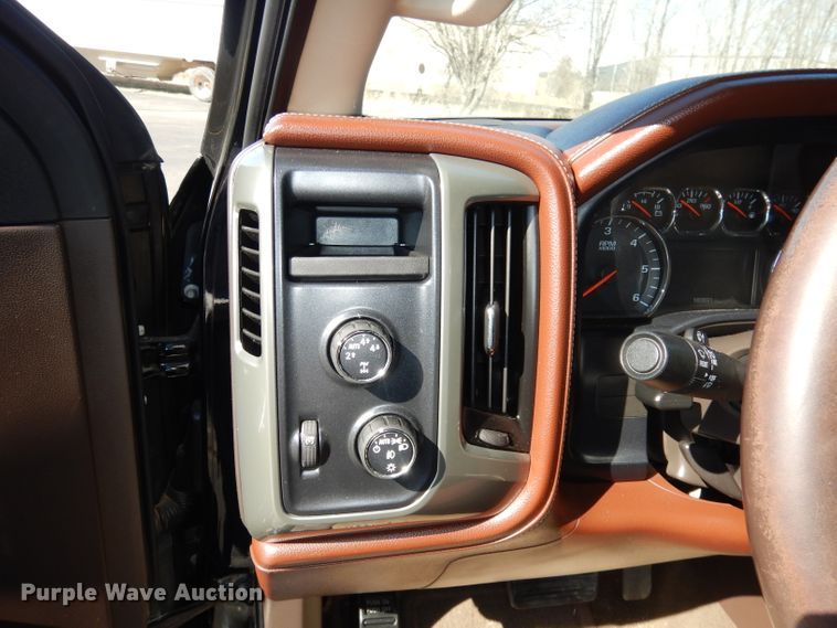 image for item DH8940 2014 Chevrolet Silverado 1500 High Country  Crew Cab pickup truck