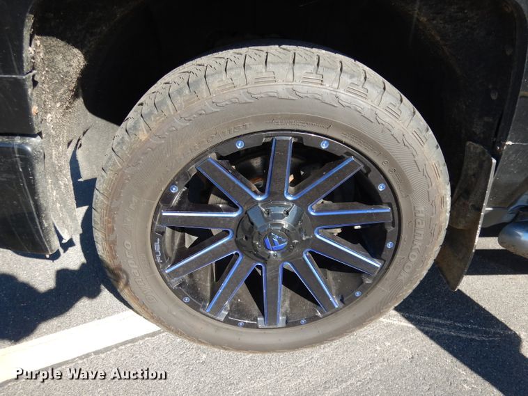 image for item DH8940 2014 Chevrolet Silverado 1500 High Country  Crew Cab pickup truck