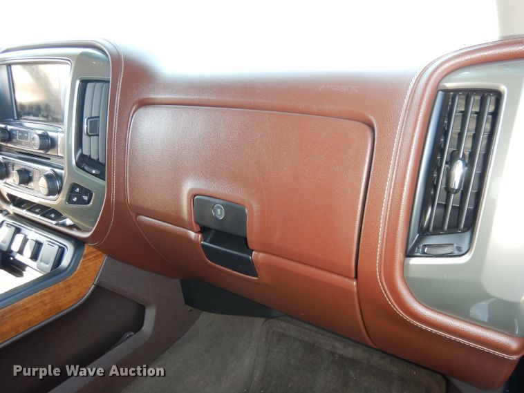 image for item DH8940 2014 Chevrolet Silverado 1500 High Country  Crew Cab pickup truck