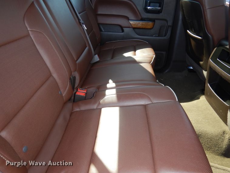 image for item DH8940 2014 Chevrolet Silverado 1500 High Country  Crew Cab pickup truck