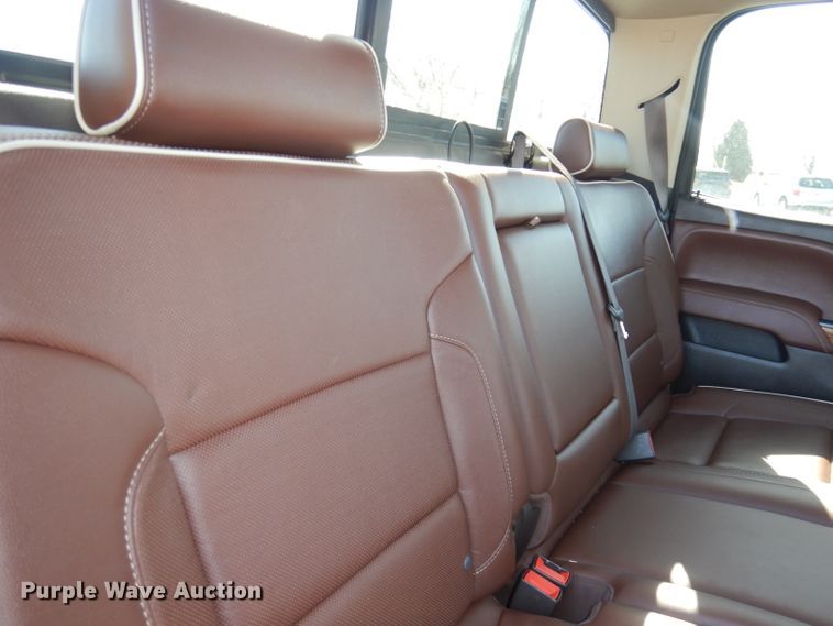 image for item DH8940 2014 Chevrolet Silverado 1500 High Country  Crew Cab pickup truck