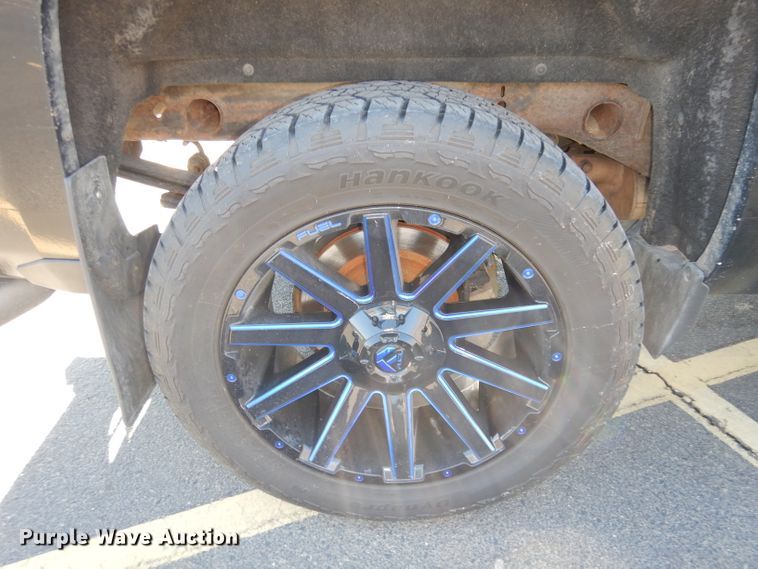 image for item DH8940 2014 Chevrolet Silverado 1500 High Country  Crew Cab pickup truck