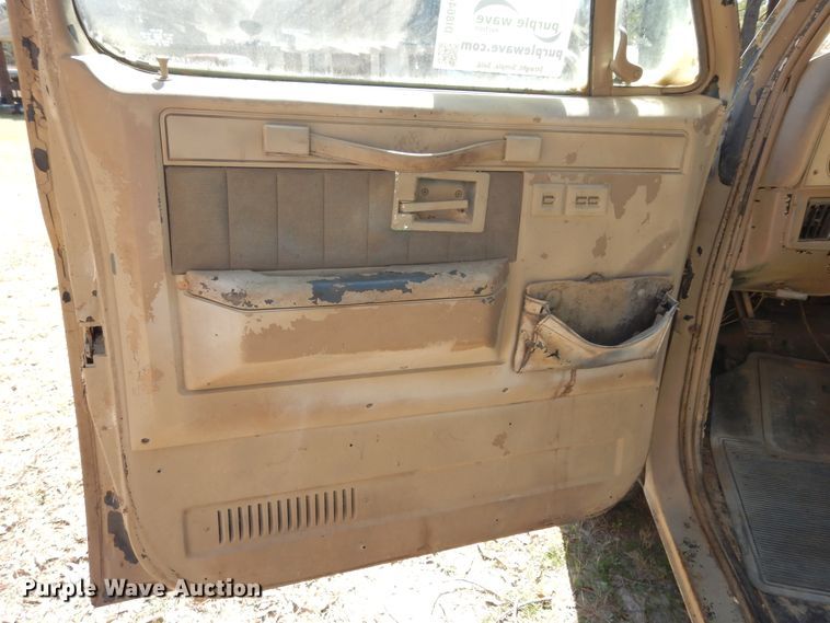 image for item DI8644 1989 GMC Jimmy  SUV