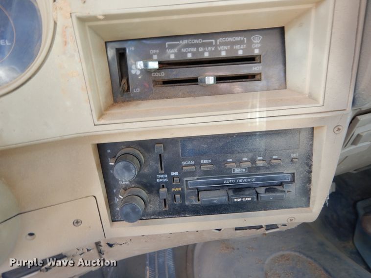 image for item DI8644 1989 GMC Jimmy  SUV