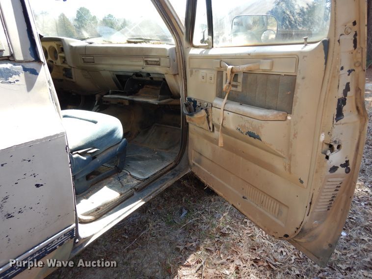 image for item DI8644 1989 GMC Jimmy  SUV