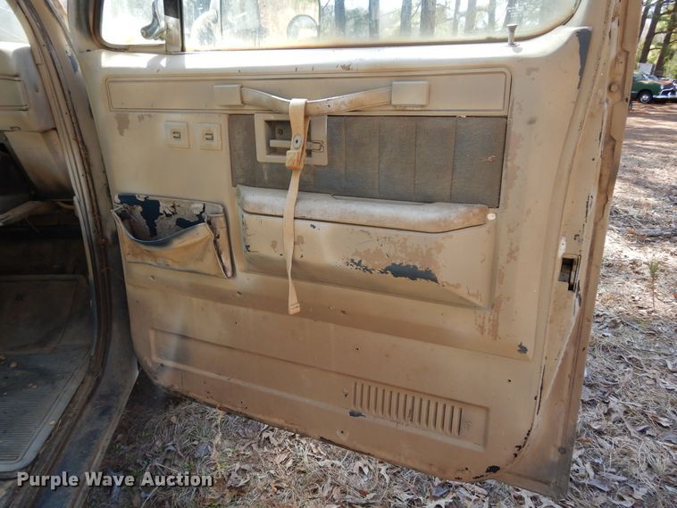 image for item DI8644 1989 GMC Jimmy  SUV