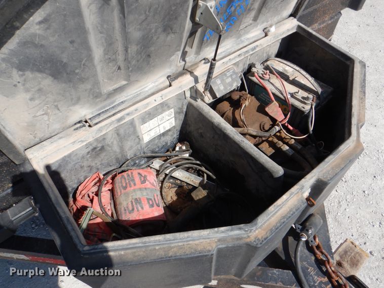 image for item DI8728 2015 Towmaster  dump trailer