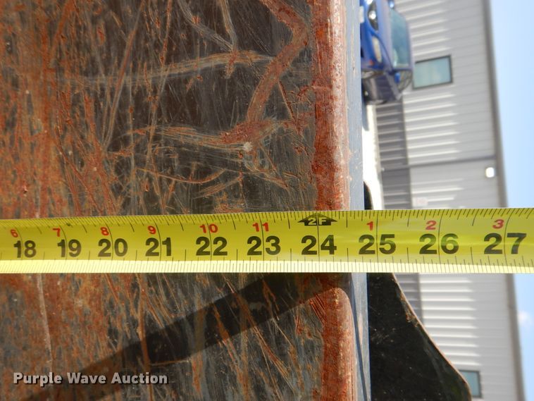 image for item DI8728 2015 Towmaster  dump trailer