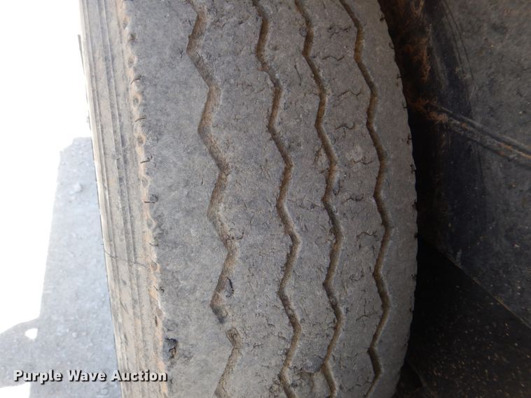 image for item DI8728 2015 Towmaster  dump trailer