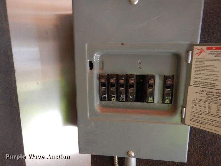 image for item DI8731 2012 Haulmark  enclosed cargo trailer