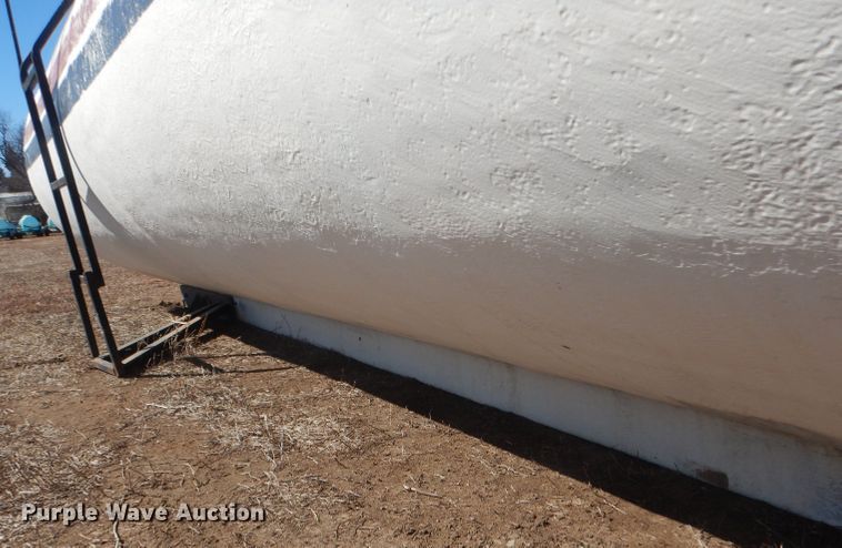 image for item DJ1281 Fiberglass tank