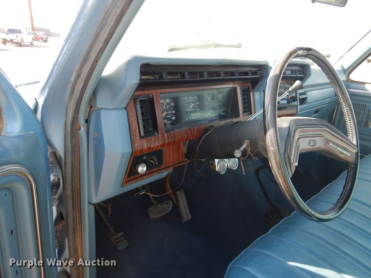 image for item DJ8931 1981 Ford Bronco Ranger XLT  SUV