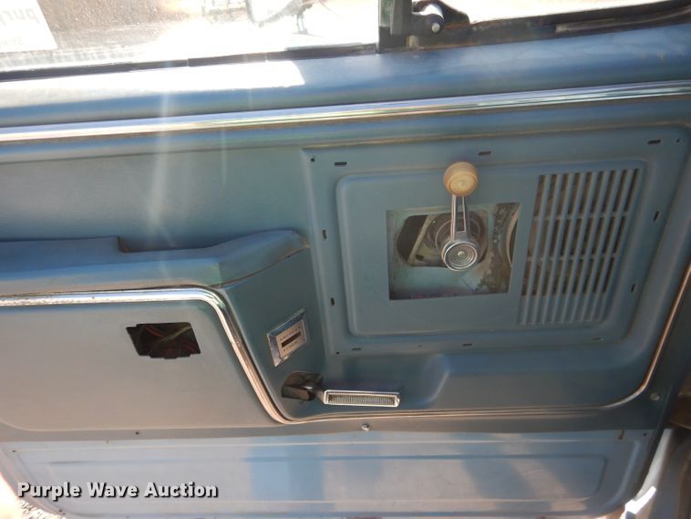 image for item DJ8931 1981 Ford Bronco Ranger XLT  SUV