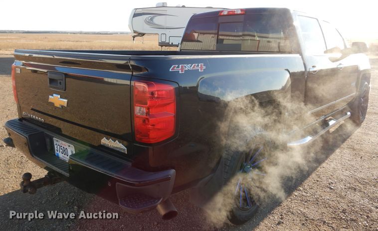image for item DK3350 2014 Chevrolet Silverado 1500 High Country  Crew Cab pickup truck