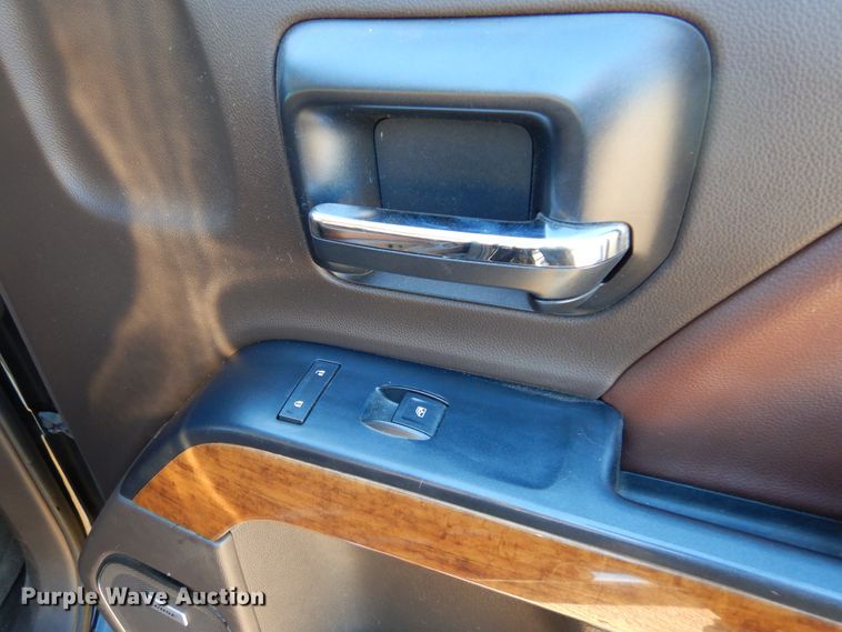 image for item DK3350 2014 Chevrolet Silverado 1500 High Country  Crew Cab pickup truck