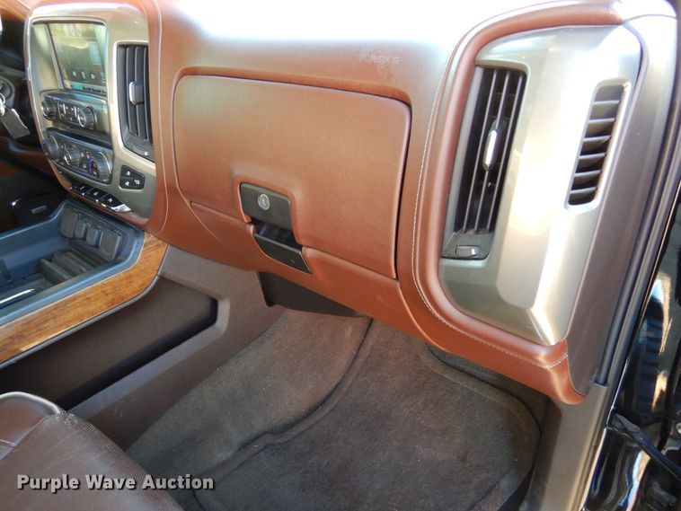 image for item DK3350 2014 Chevrolet Silverado 1500 High Country  Crew Cab pickup truck