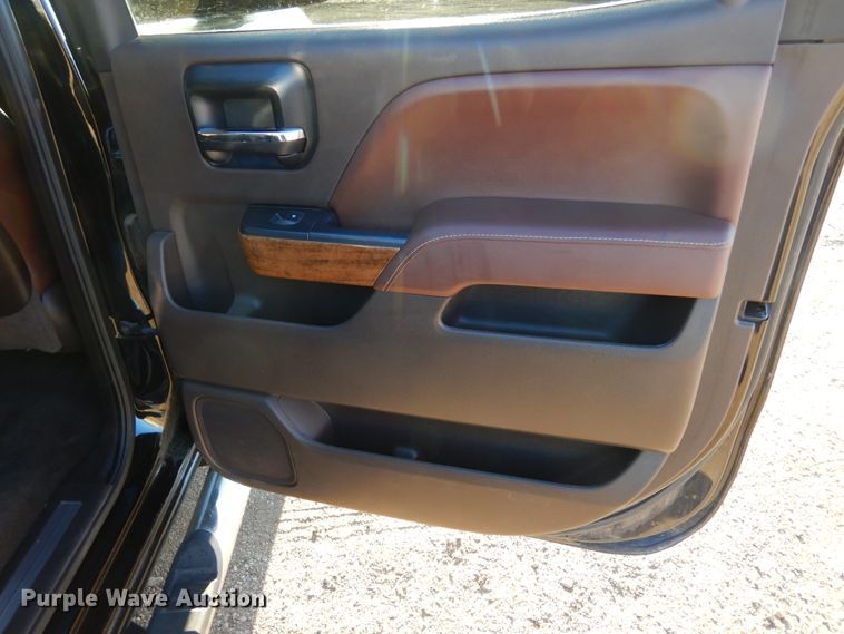 image for item DK3350 2014 Chevrolet Silverado 1500 High Country  Crew Cab pickup truck