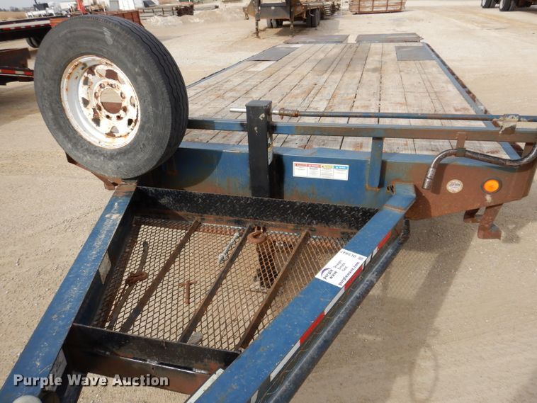 image for item DL5947 2014 PJ Trailers  equipment trailer